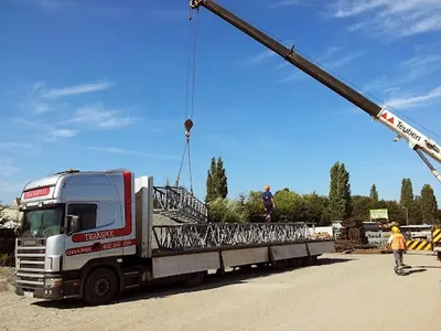 Firma transportowa TRANSPOL - transport z HDS i inne usługi transportowe